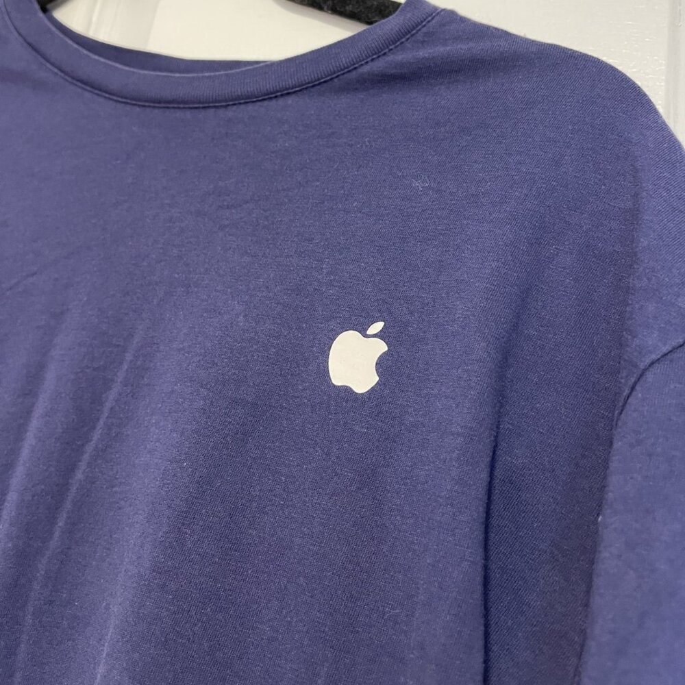 Apple Corporate / Employee T-Shirt 'Genius' Medium
